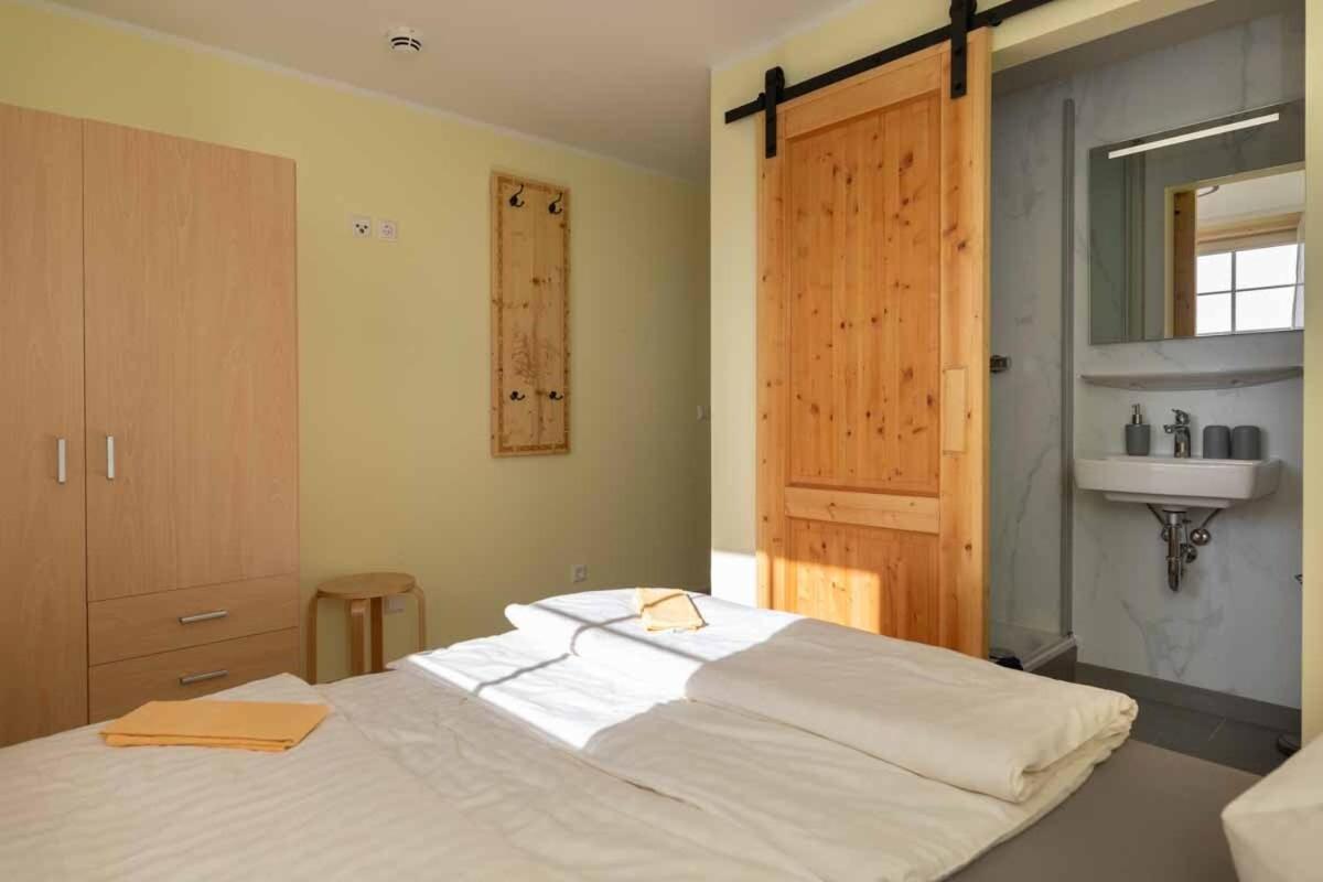 Hochwaldbaude Hotel Hain  Екстериор снимка